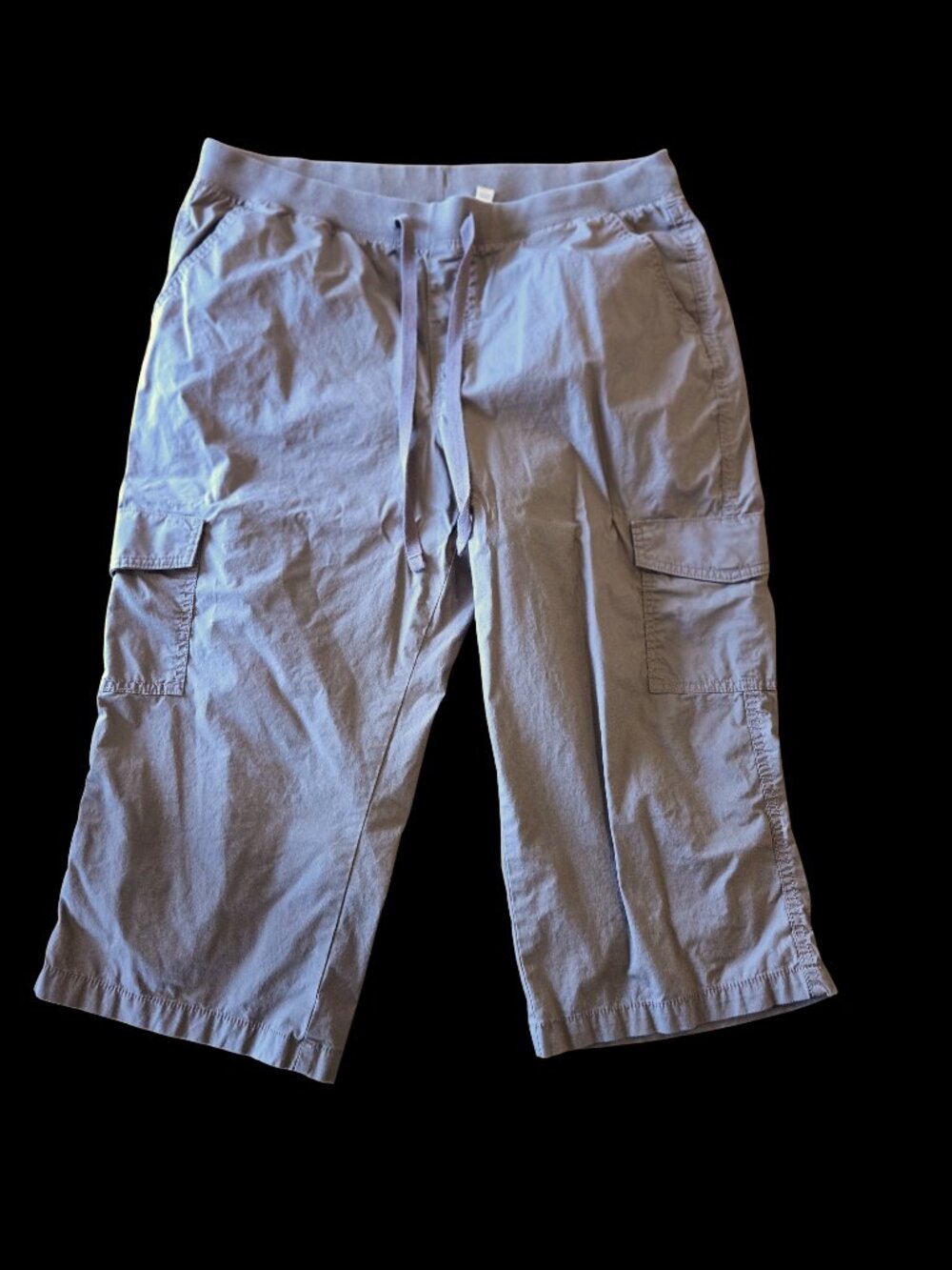 New St. John’s Bay Women’s Cargo Capri Pants – Size XL – Brown/Taupe